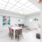 Luxurious Karoly In The Heart Of Lejlighed *